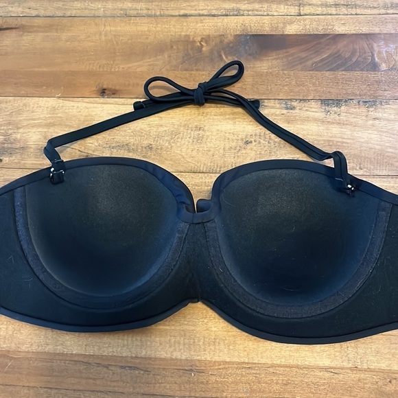 𝅺catalina bikini top, black, size medium (8-10, like new - Picture 4 of 5